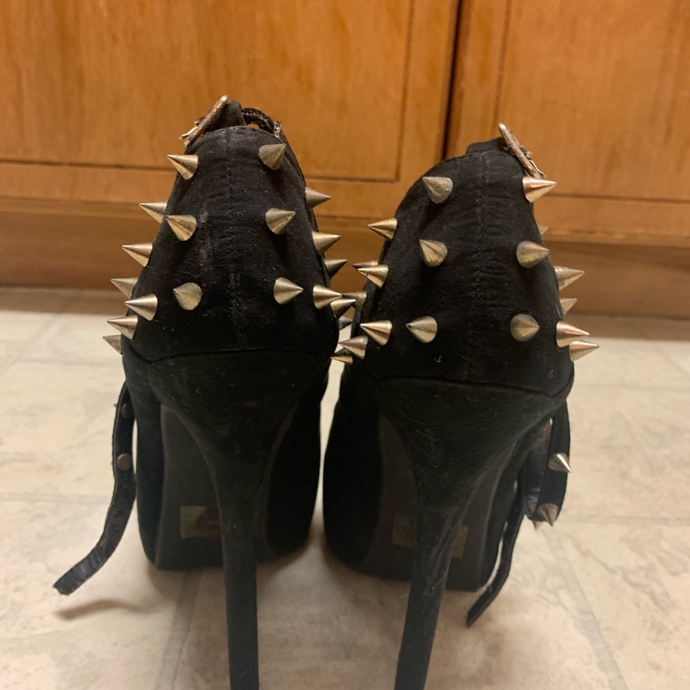 Charlotte Russe size: 9 spiked pumps